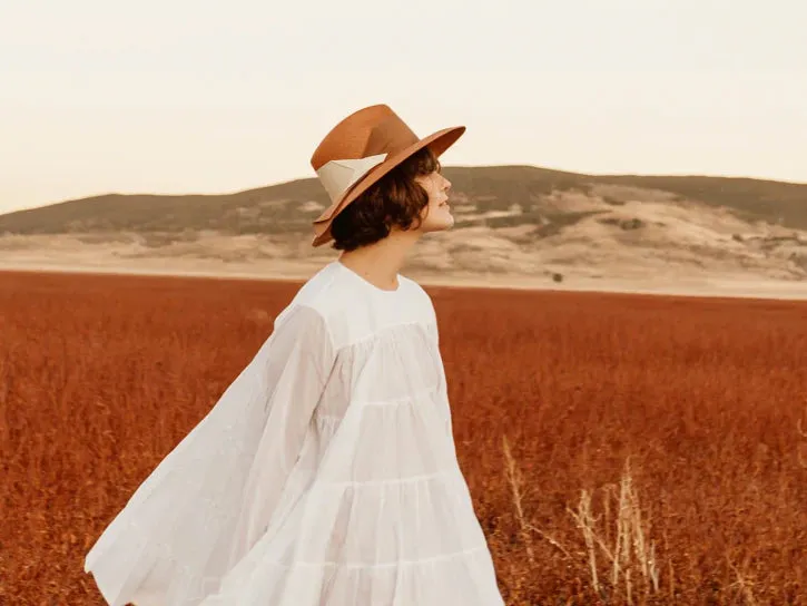 Freya - Gardenia Hat in Clay/Bone