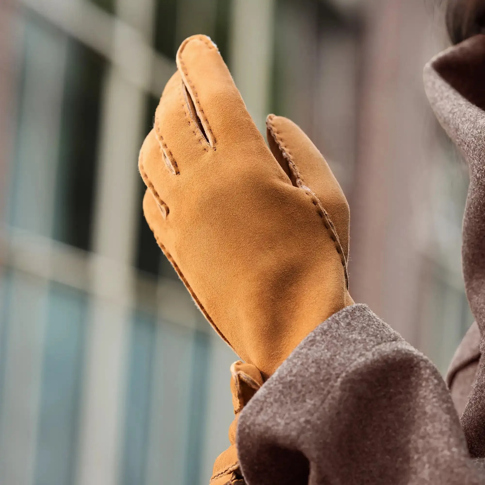 Honoré Zenia cognac lambskin gloves