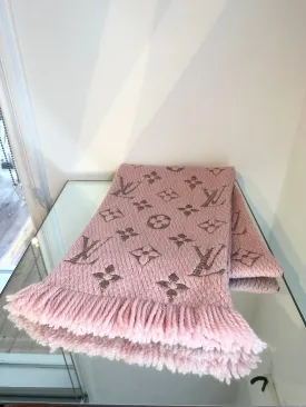 LOUIS VUITTON Logomania Scarf